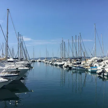 Moderne T2 Centre Ville Saint-raphael