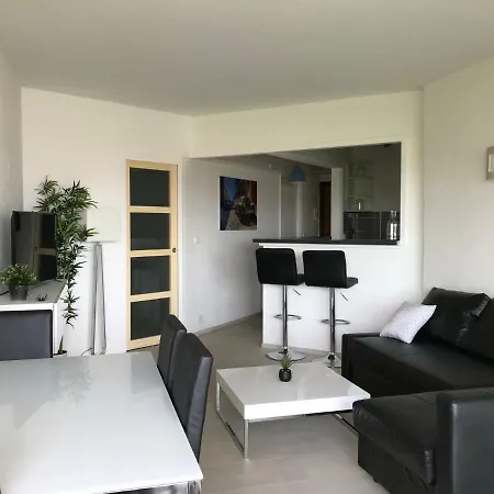 Moderne T2 Centre Ville Saint-raphael *